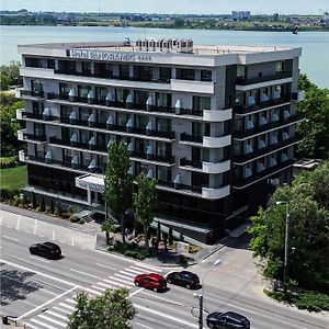 Panoramic Mamaia Hotel